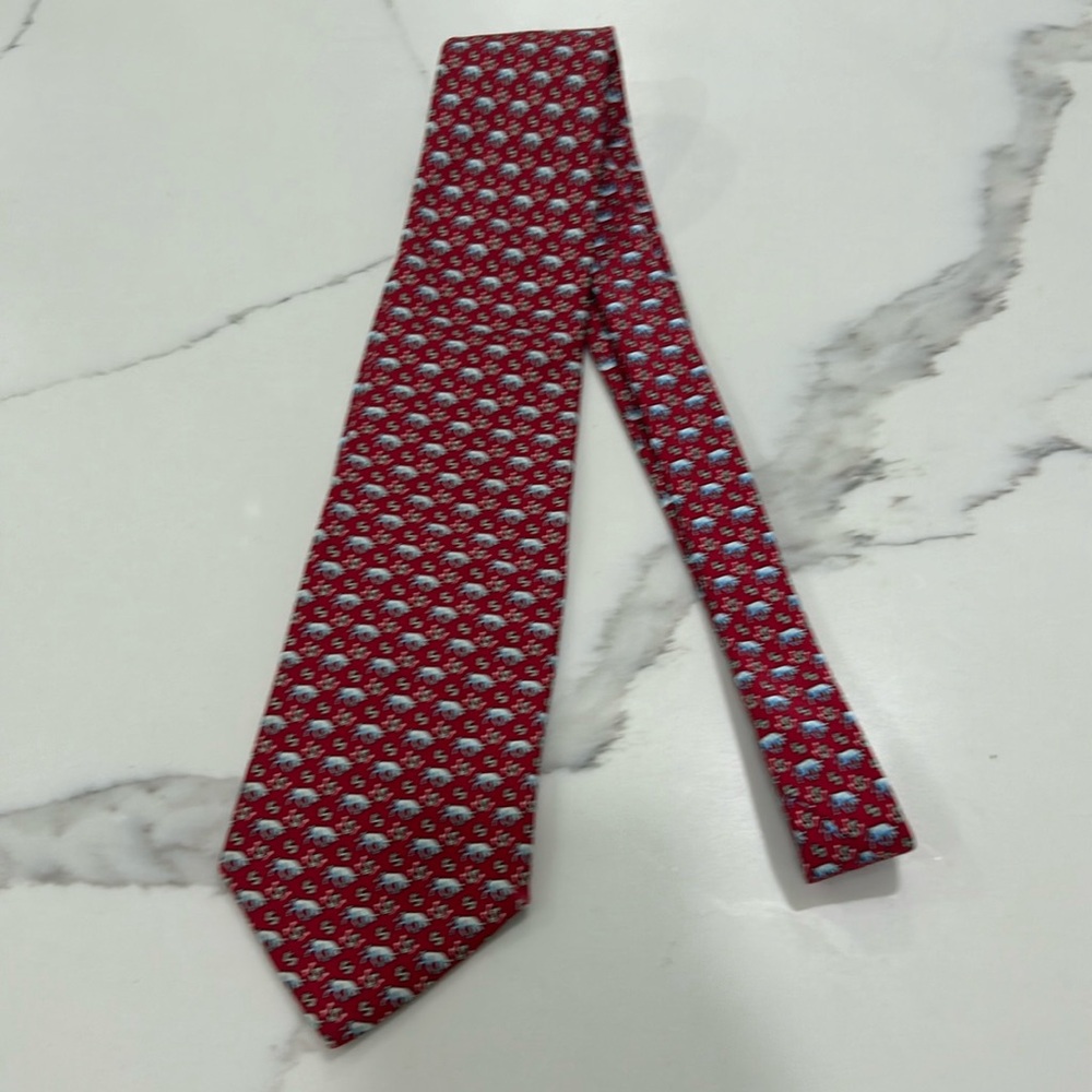 Vineyard Vines Red Wall-street Bulls & Money Sign Imported 100% Silk Tie.